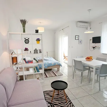 Seaview House Mali Rog Apartman *