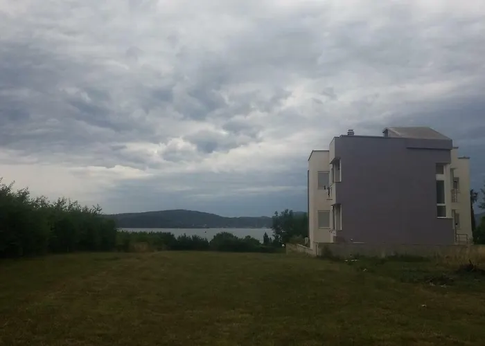 Apartment Seaview House Mali Rog *