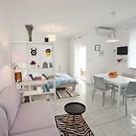 Seaview House Mali Rog Apartment *