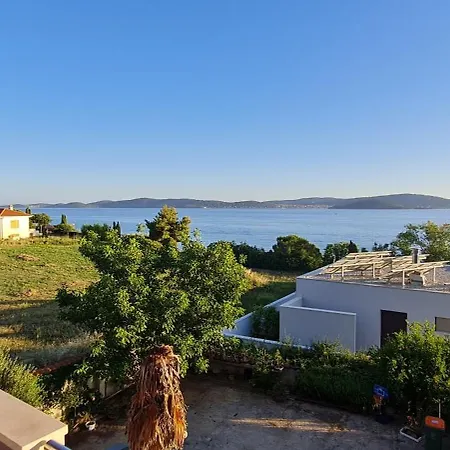 Seaview House Mali Rog Apartmán