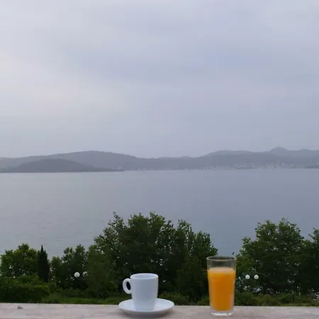 Seaview House Mali Rog Apartmán *