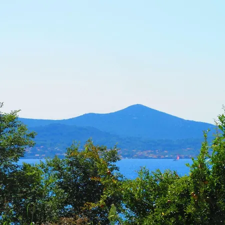 Seaview House Mali Rog Апартаменты Задар
